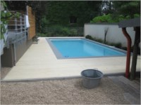 Poolumrandung